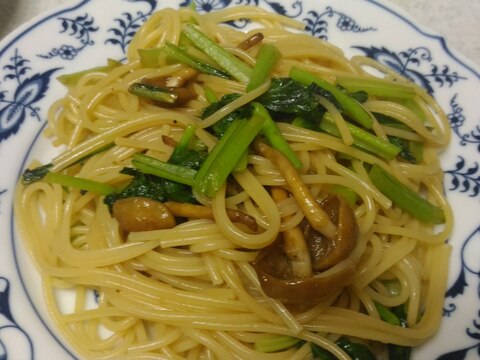 小松菜となめこの和風パスタ